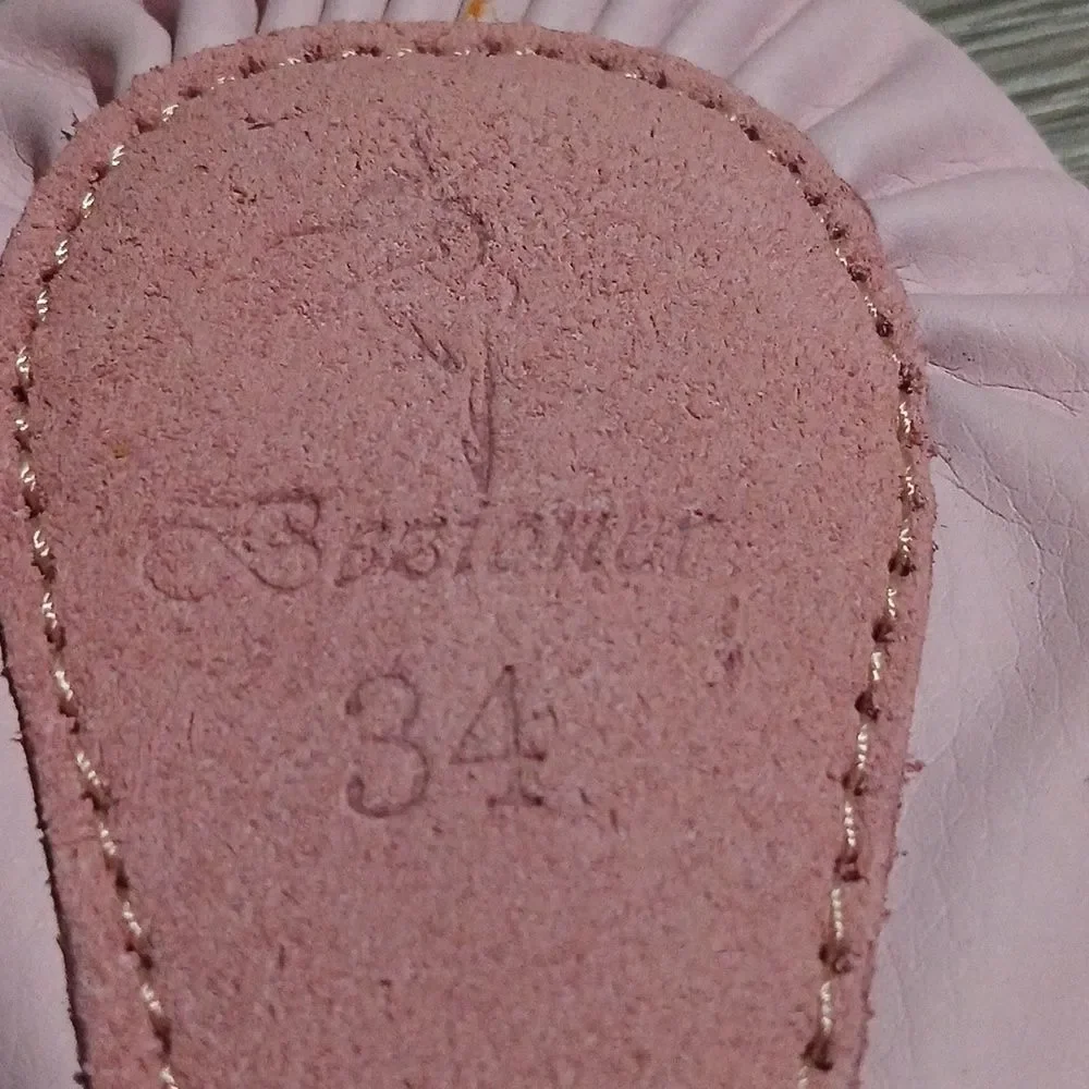 Bezioner pink ballet slippers Sz 34 NWOT